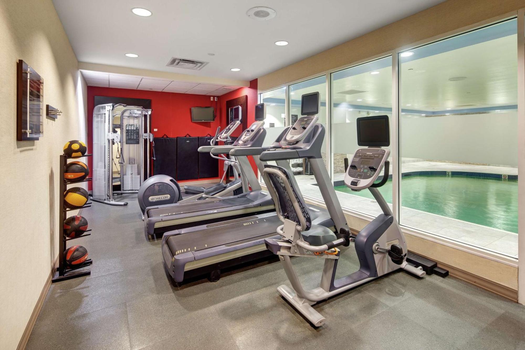 Hilton Garden Inn Toronto-Oakville Exterior photo