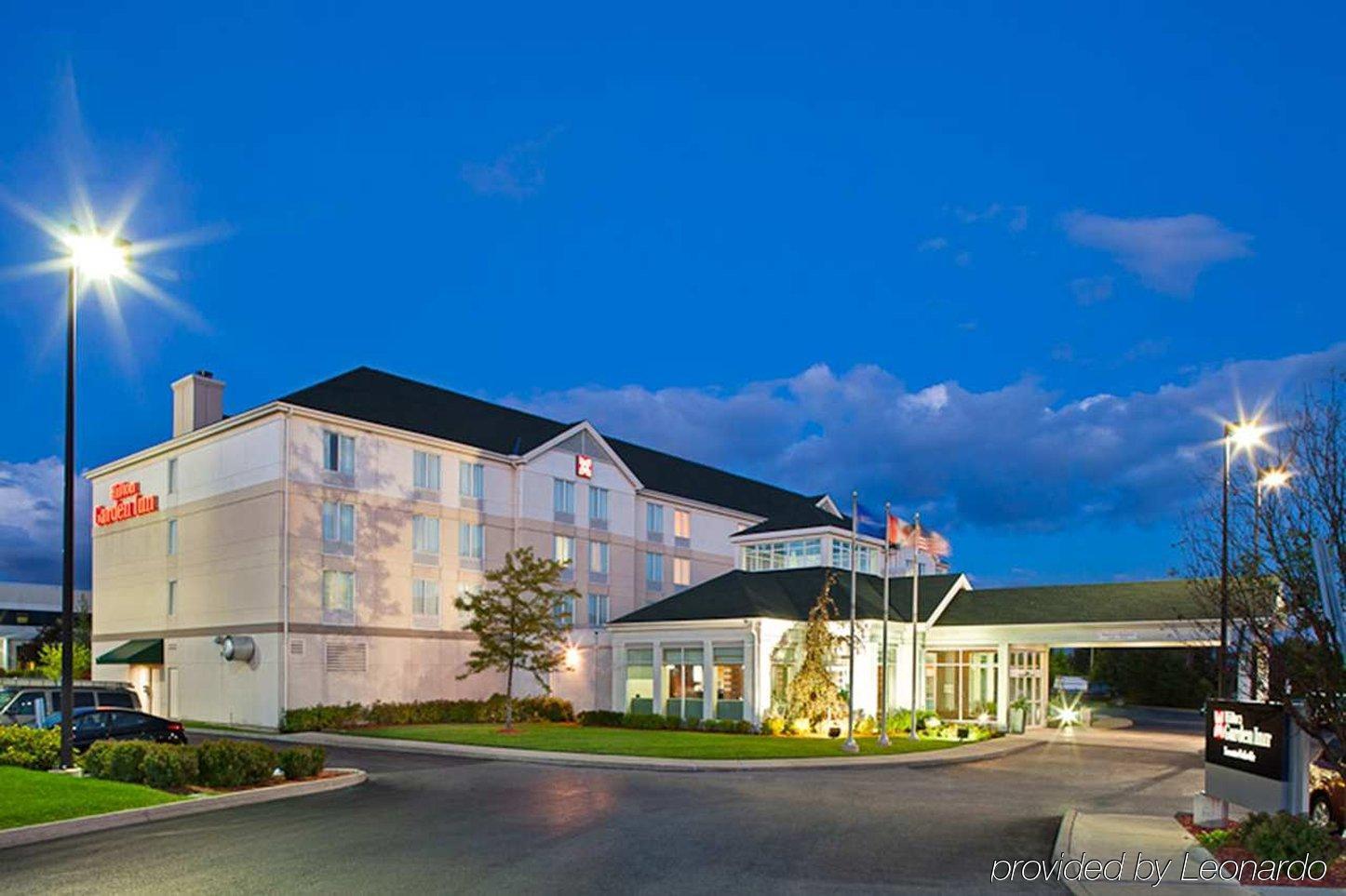 Hilton Garden Inn Toronto-Oakville Exterior photo
