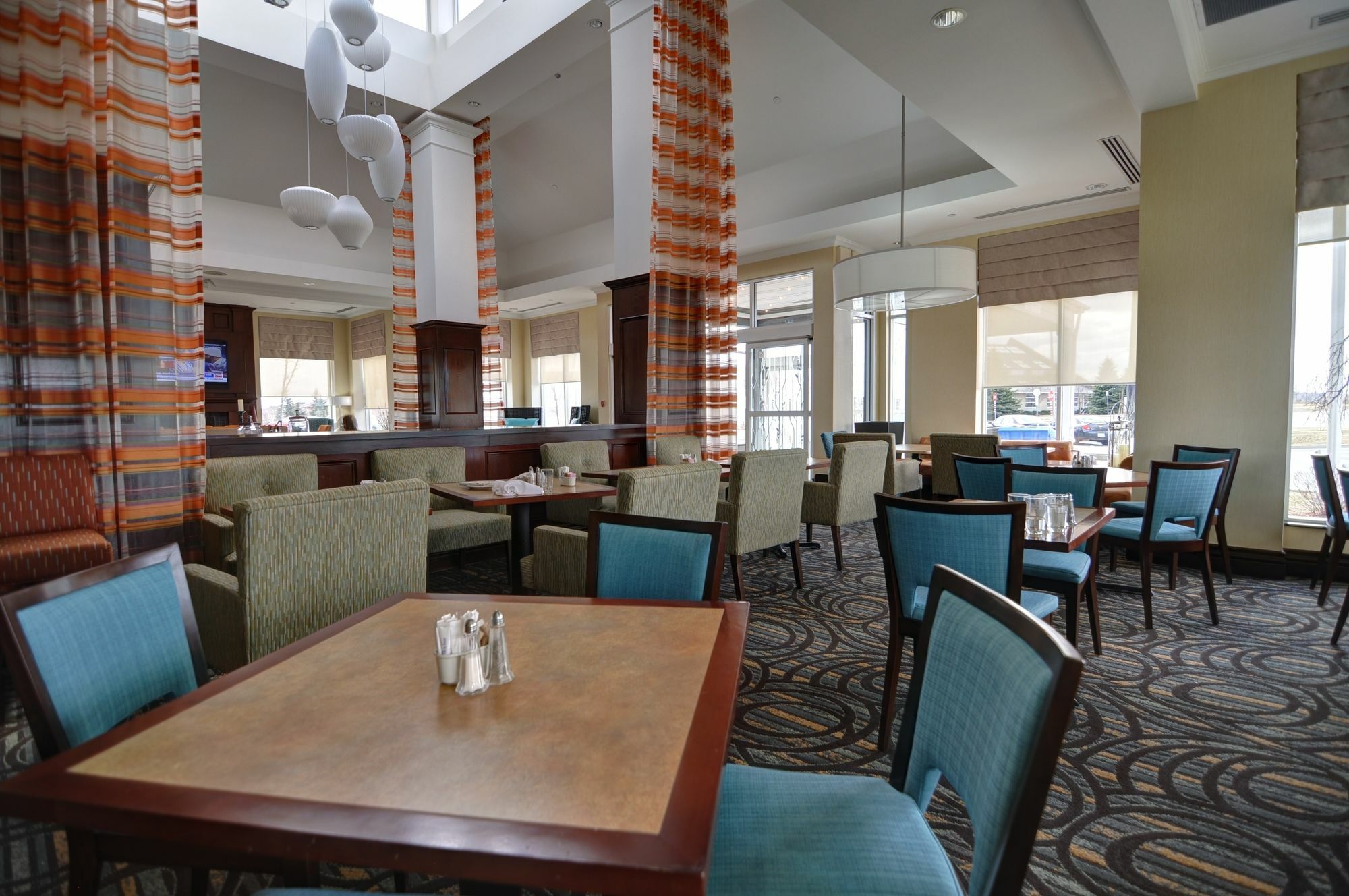Hilton Garden Inn Toronto-Oakville Exterior photo