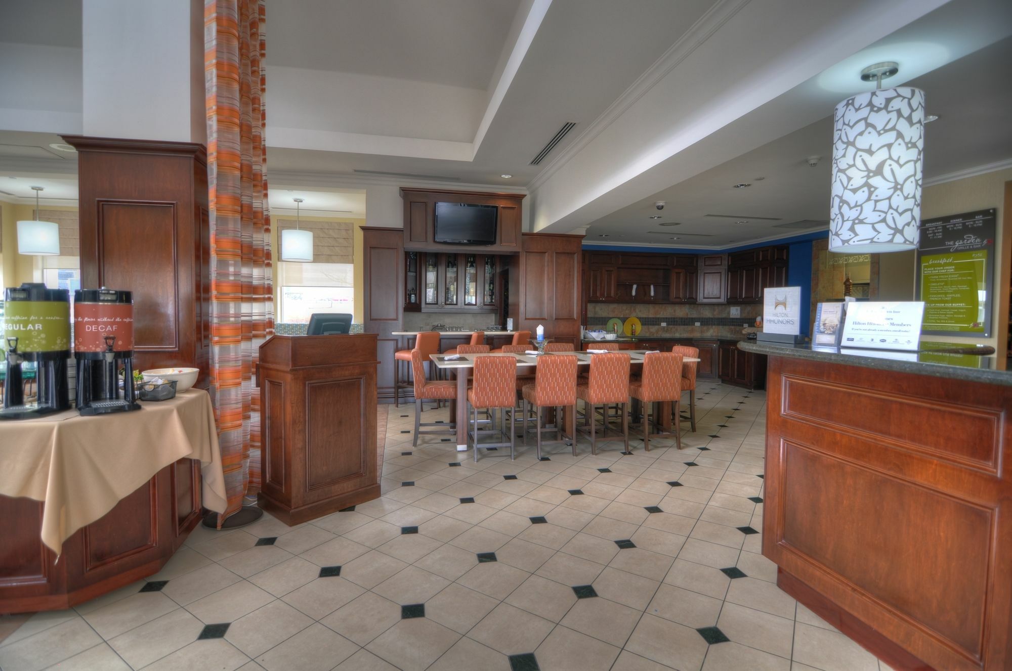 Hilton Garden Inn Toronto-Oakville Exterior photo